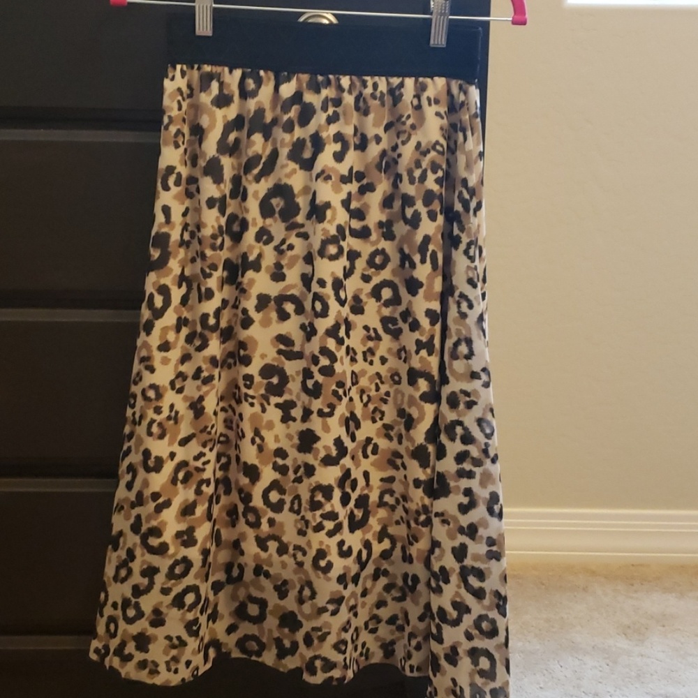 LuLaRoe Leopard Print Lucy Skirt XS